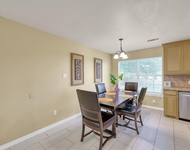 125 Pine Street - Photo Thumbnail 26