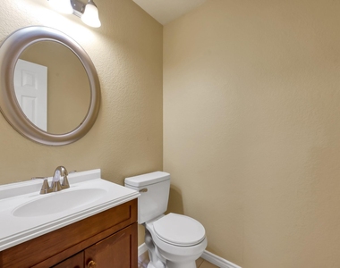 125 Pine Street - Photo Thumbnail 31