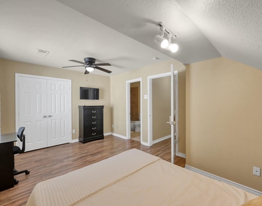 125 Pine Street - Photo Thumbnail 39