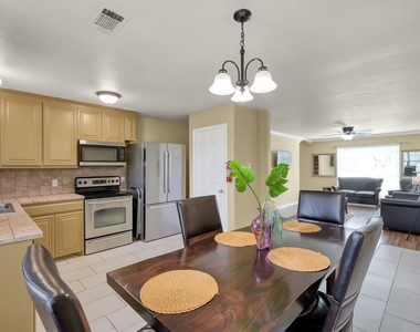 125 Pine Street - Photo Thumbnail 27