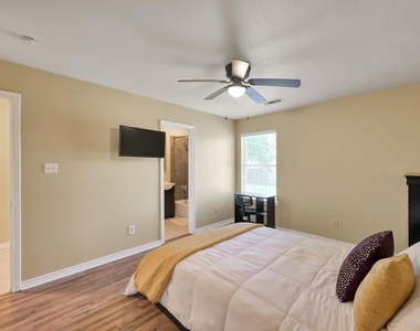 125 Pine Street - Photo Thumbnail 28