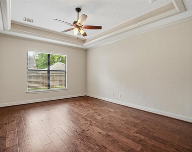 536 Stephen F Austin Drive - Photo Thumbnail 18