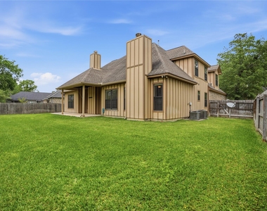 536 Stephen F Austin Drive - Photo Thumbnail 39