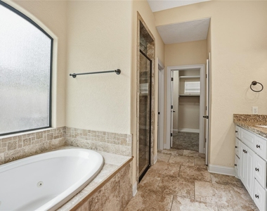 536 Stephen F Austin Drive - Photo Thumbnail 22