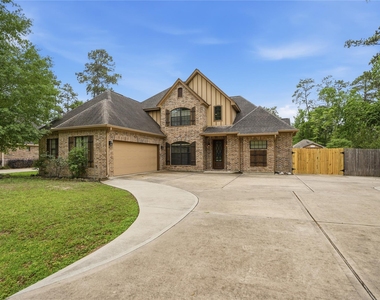 536 Stephen F Austin Drive - Photo Thumbnail 3