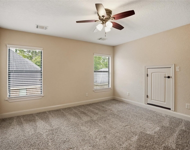 536 Stephen F Austin Drive - Photo Thumbnail 26