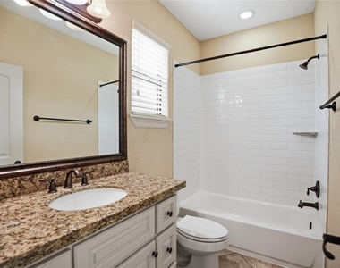 536 Stephen F Austin Drive - Photo Thumbnail 33