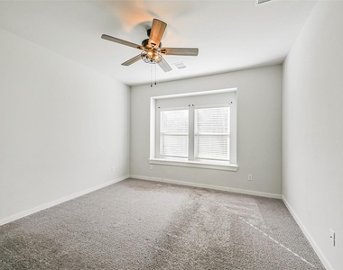 16911 Lagos Lane - Photo Thumbnail 30