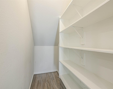16911 Lagos Lane - Photo Thumbnail 31