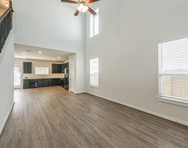 16911 Lagos Lane - Photo Thumbnail 10