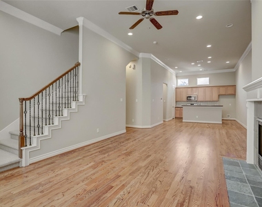 9133 Creekstone Lake Drive - Photo Thumbnail 7