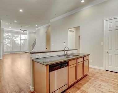 9133 Creekstone Lake Drive - Photo Thumbnail 12