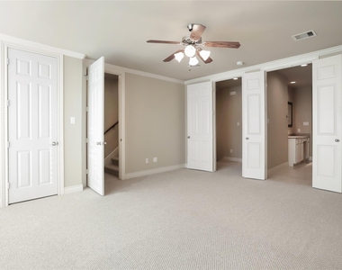 9133 Creekstone Lake Drive - Photo Thumbnail 16