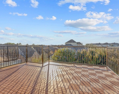 9133 Creekstone Lake Drive - Photo Thumbnail 24