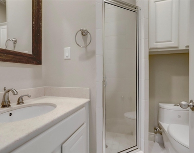 9133 Creekstone Lake Drive - Photo Thumbnail 21