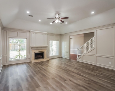 6031 Spring Creek Lane - Photo Thumbnail 3