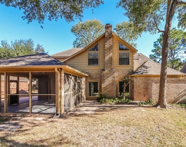 6031 Spring Creek Lane - Photo Thumbnail 13