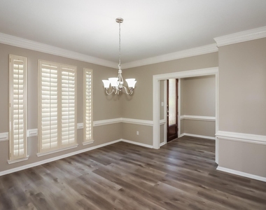 6031 Spring Creek Lane - Photo Thumbnail 7