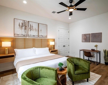 1305 E 27th Street - Photo Thumbnail 12