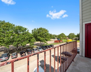 10630 Westbrae Parkway - Photo Thumbnail 13