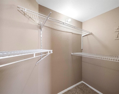 10630 Westbrae Parkway - Photo Thumbnail 9
