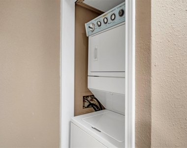 10630 Westbrae Parkway - Photo Thumbnail 11