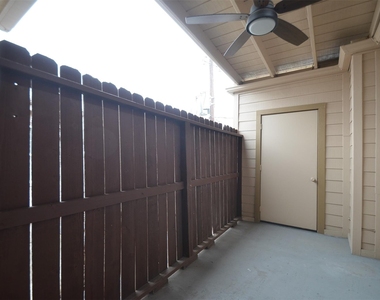 5524 Beverlyhill Street - Photo Thumbnail 26