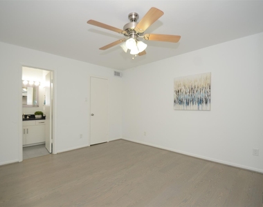 5524 Beverlyhill Street - Photo Thumbnail 29