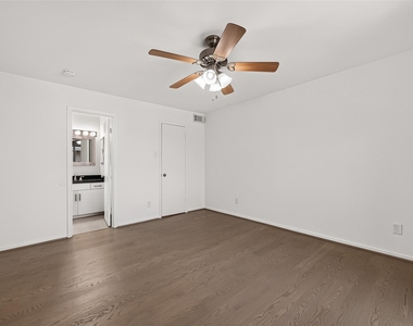 5524 Beverlyhill Street - Photo Thumbnail 30