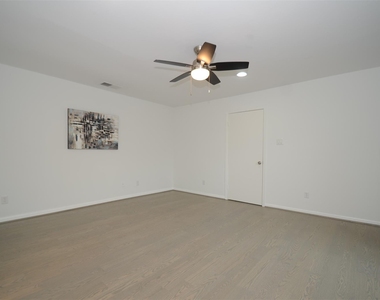 5524 Beverlyhill Street - Photo Thumbnail 22