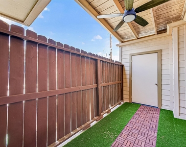5524 Beverlyhill Street - Photo Thumbnail 46