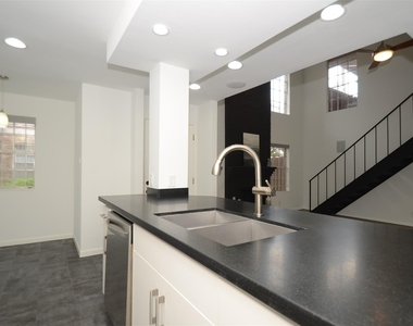 5524 Beverlyhill Street - Photo Thumbnail 7