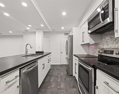 5524 Beverlyhill Street - Photo Thumbnail 18