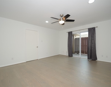 5524 Beverlyhill Street - Photo Thumbnail 20