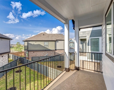 15131 Colorado Bend Park Drive - Photo Thumbnail 27