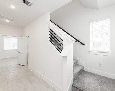 15131 Colorado Bend Park Drive - Photo Thumbnail 6