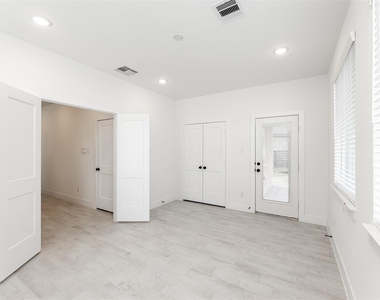 15131 Colorado Bend Park Drive - Photo Thumbnail 9