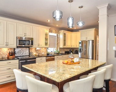 12306 S Shadow Cove Dr - Photo Thumbnail 15