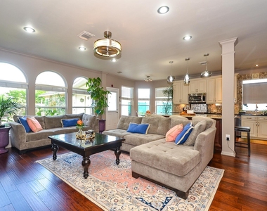 12306 S Shadow Cove Dr - Photo Thumbnail 13