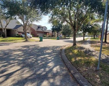 2814 Silver Point Lane - Photo Thumbnail 26