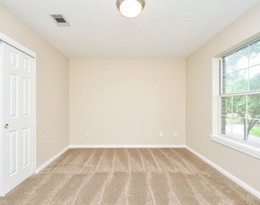 215 Windrift Court - Photo Thumbnail 27