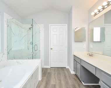 215 Windrift Court - Photo Thumbnail 20
