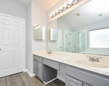 215 Windrift Court - Photo Thumbnail 22