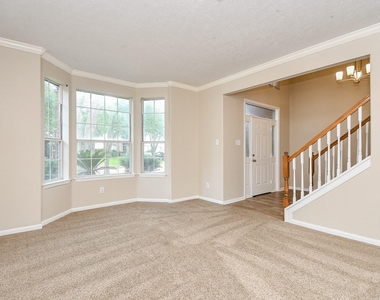 215 Windrift Court - Photo Thumbnail 15