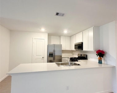 229 Douglas Hills Drive - Photo Thumbnail 8