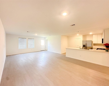 229 Douglas Hills Drive - Photo Thumbnail 7
