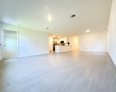 229 Douglas Hills Drive - Photo Thumbnail 9