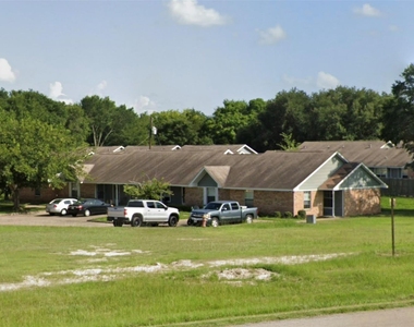 389 S Texas Street - Photo Thumbnail 1