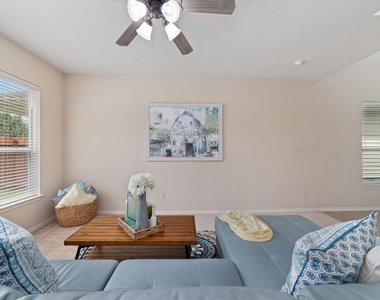 14923 Tuttle Point Drive - Photo Thumbnail 5