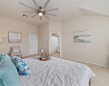 14923 Tuttle Point Drive - Photo Thumbnail 17